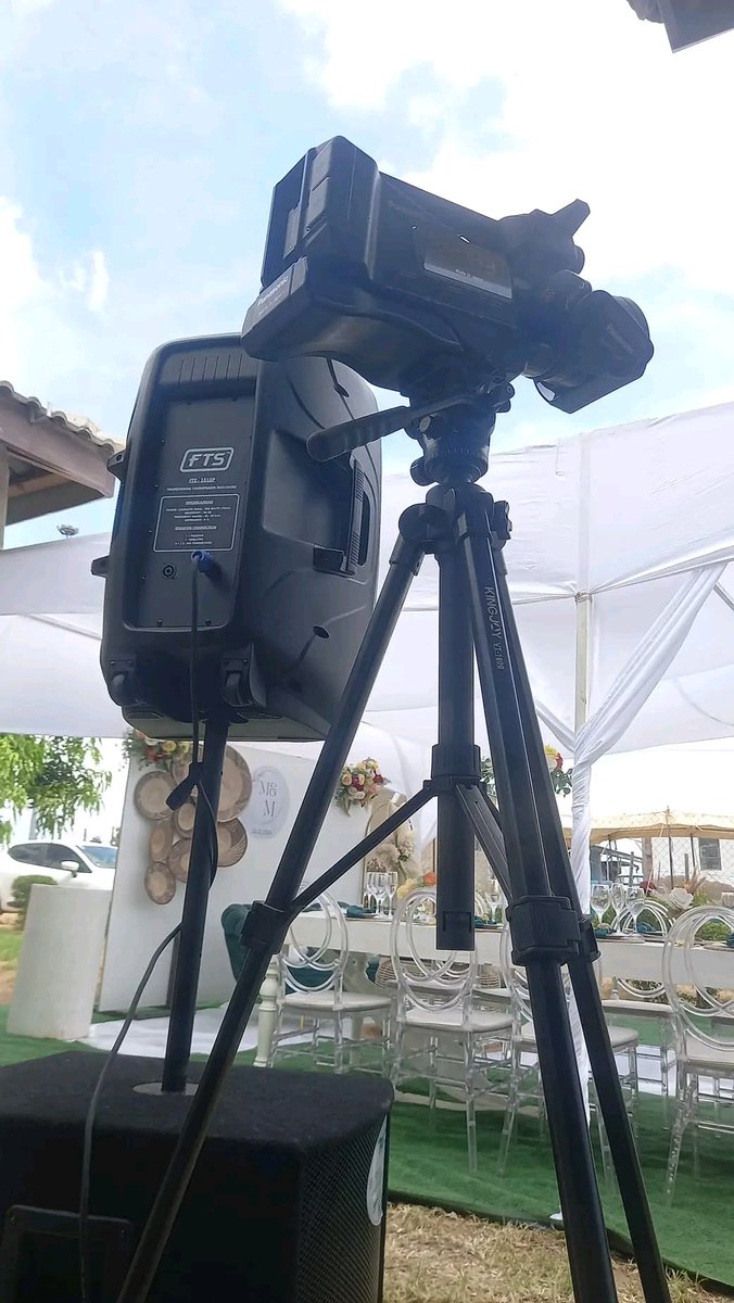 MantholeDjDec's tweet photo. Joey Media Group

Photography 
Videography 
Sound System 

#Quality pictures
#Quality Video 
#Quality Sound 

Book us for any kind of event 

#KeDecemberBoss https://t.co/nNdYR0gDzS
