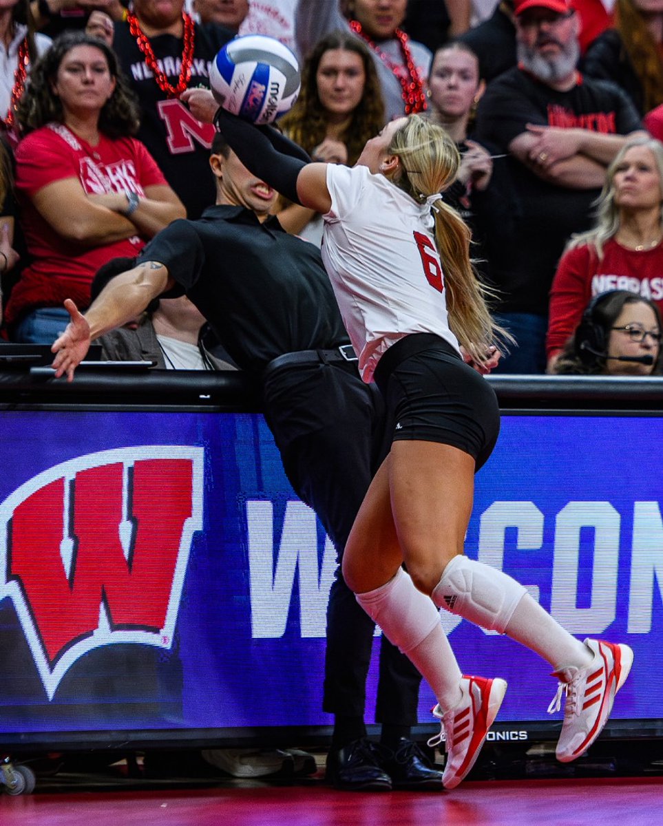 sasha ౨ৎ tweet media