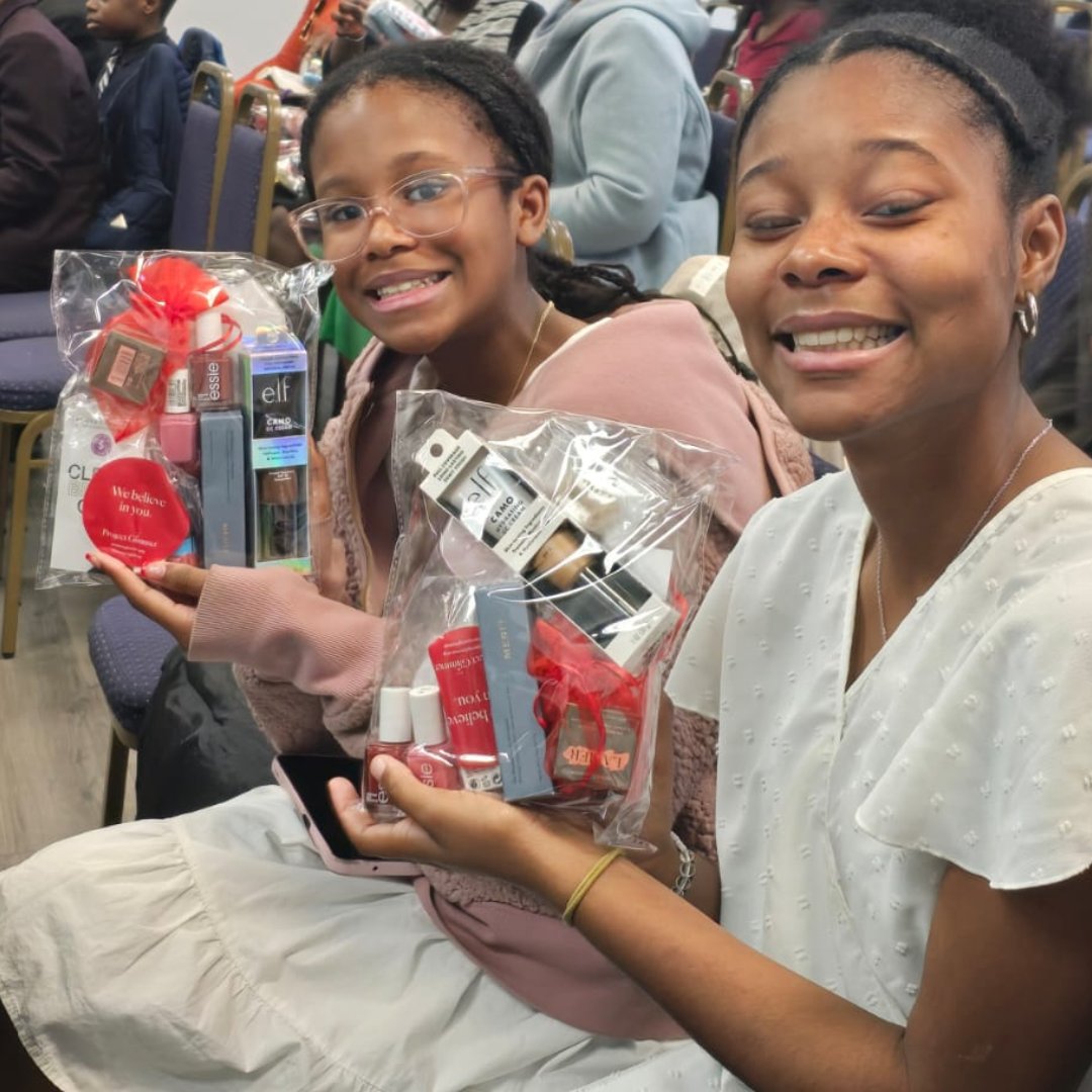 GESCCINC's tweet photo. As we wrap up another week of the #SeasonofGiving in the #LongIsland community, we want to express our deepest #gratitude to everyone who made it so special. From preparing to serving, always with a smile, you truly embody the spirit of #giving. #givingback #communityimpact https://t.co/dZVOlx0RRx