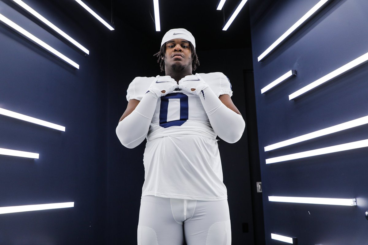 tndoxblay's tweet photo. #WEARE  OV🔵⚪️ https://t.co/m8xXAOqwWZ