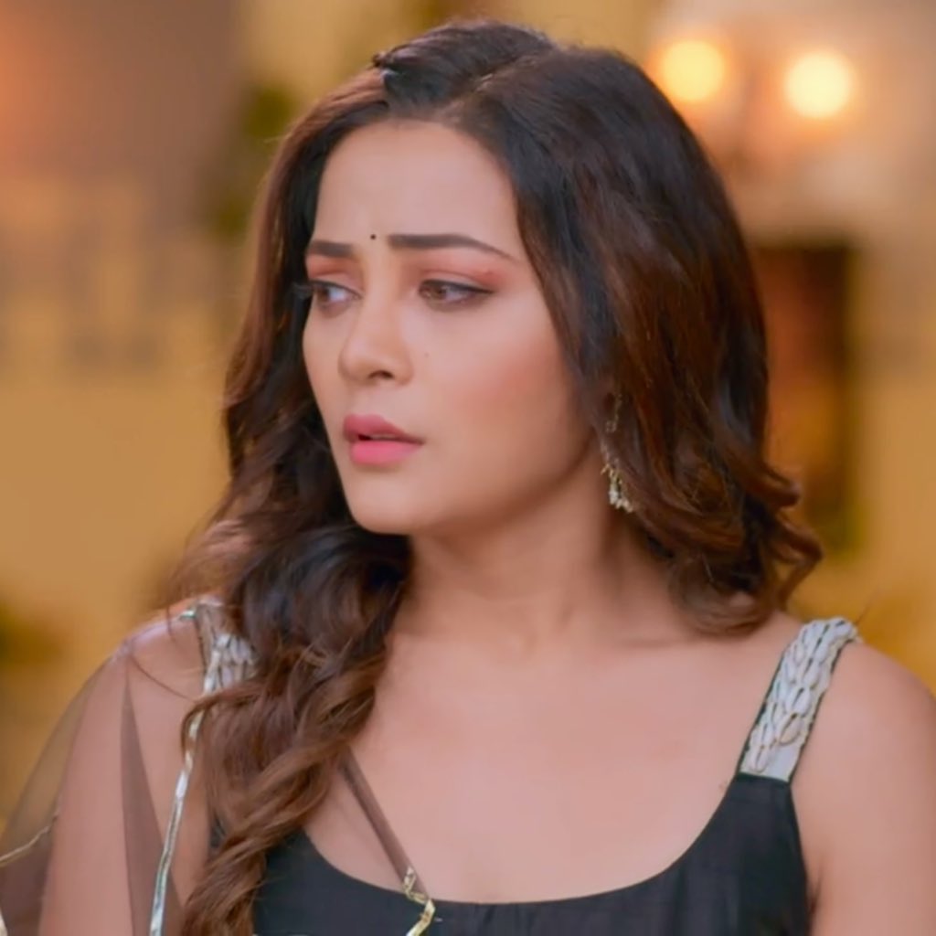 PinkGulaabiSky's tweet photo. Late for this but Happy 2 years of my Ms NRI, Punjabi Kudi Amrita Brar 

#KaveriPriyam #DilDiyaanGallaan #KaveriAsAmrita https://t.co/i4kZetZumL