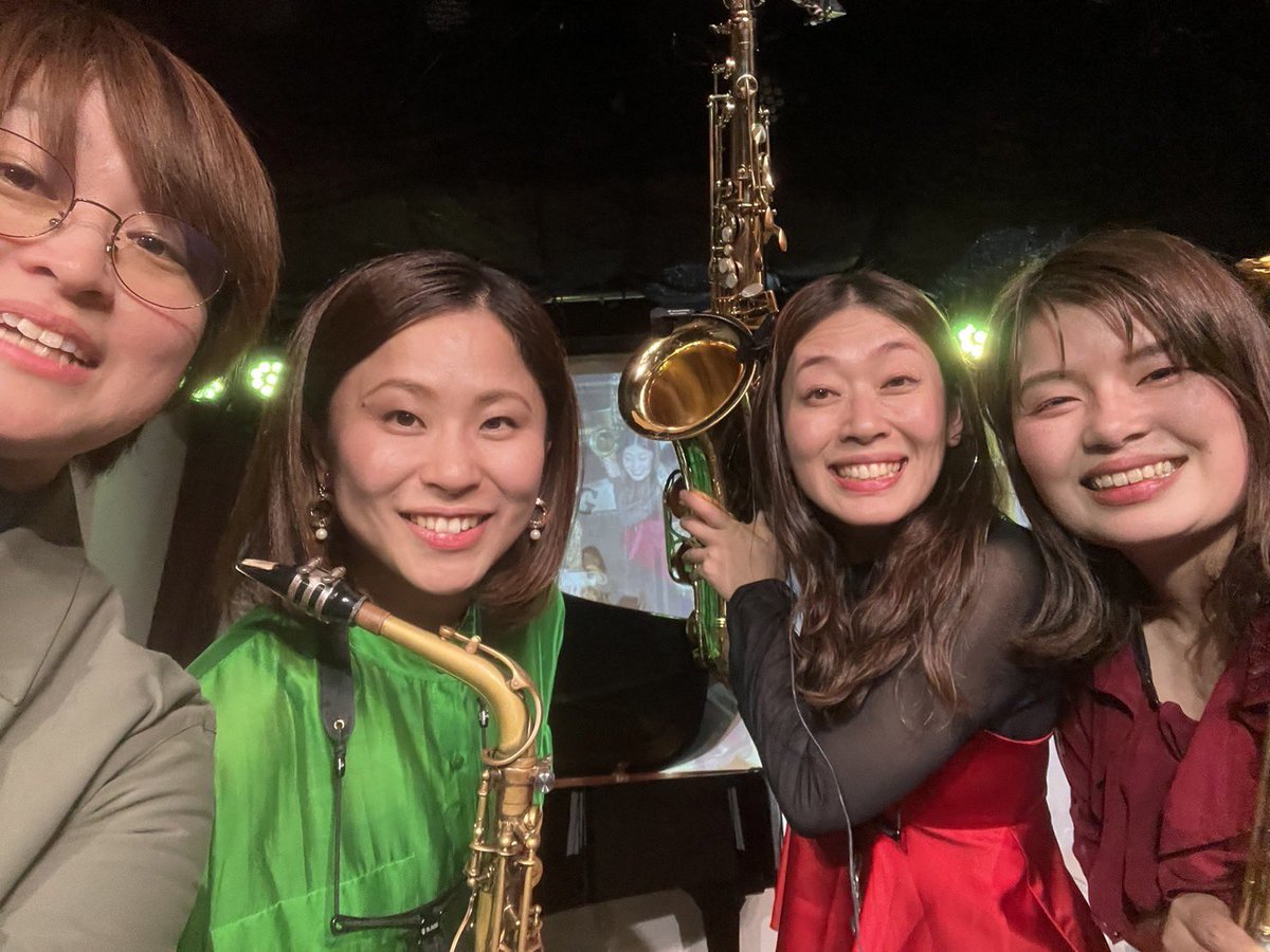 tkp_mtg's tweet photo. 12/9(月)TKPMTG
ご来場の皆様、ライブ配信でお楽しみいただいた皆様
ありがとうございました🎷🎷🎷🎹
次回は、来年6/16(月)梅田ALWAYSさんにて！
またお会いしましょう☺️
来年も楽しいTKPMTGにします♪
ご期待ください！！

今からでもライブ配信がアーカイブ視聴可能です→ https://t.co/JLwDSsqNi7 https://t.co/BTT3Py5GdQ