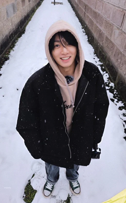 beyond_ARMY_'s tweet photo. 🐰 WHAT BTS WORE 🐰

Jungkookie's SOLD OUT hoodie from Are You Sure (Sapporo, ep.6) is back *on sale* for winter on @60_sixtypercent. It's by his brother's brand, #GRAFFITIONMIND.

(They ship worldwide. In the past, we've bought CCNMade bracelets - Tae's fav - from them.)
↓↓↓ https://t.co/oZmW2DHSIo