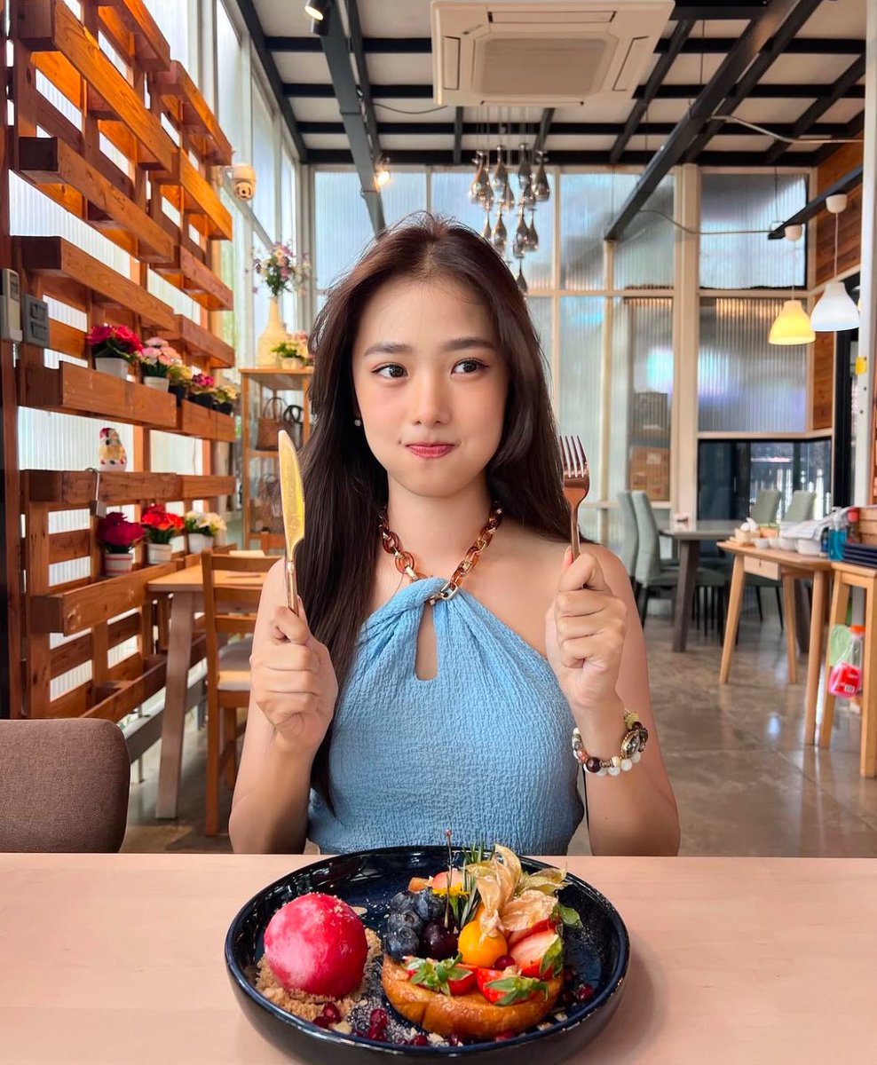 startplutoera's tweet photo. เวลาน้องฟิล์มทำหน้าดื้อๆ ขี้งอนๆนี่ดูเป็นเจ้าตุวแสบที่น่ารักชะมัด 🫵🏻😾

#filmracha https://t.co/pJKSboJKnL