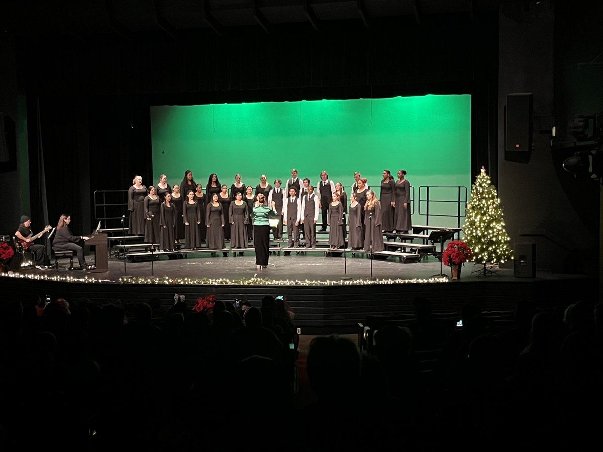 ElCaminoHighSch's tweet photo. Stellar performances from Choir, Dance, and Orchestra!!
#destinationOside
@OsideUSD https://t.co/KK3Xq9dV3t