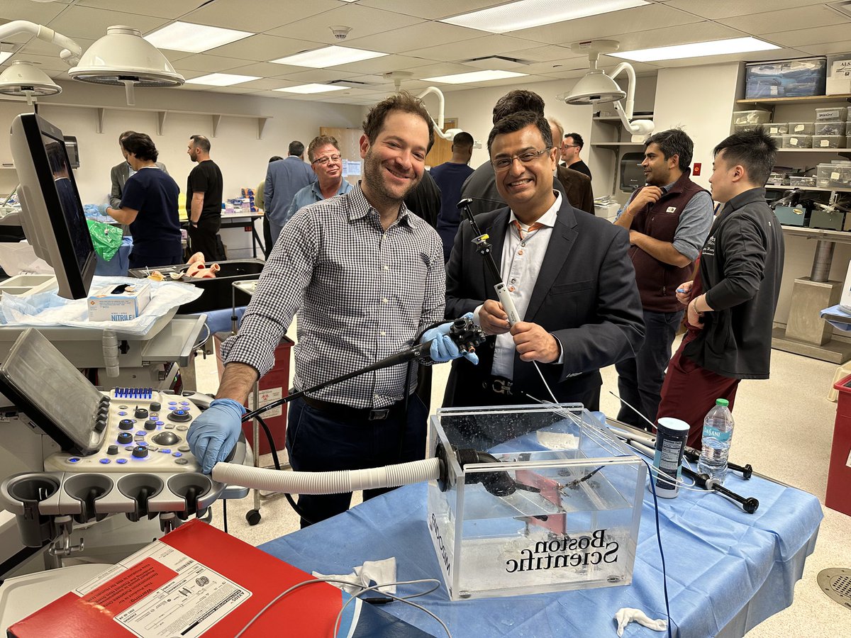 HarshitKharaMD's tweet image. What an amazing weekend at @TheDVSGE Winter Symposium!
Honored to serve as hands-on faculty to represent @GeisingerGi —huge thanks to President @drKumarGI & Course Director @GalenLeungMD for such an interactive event!
Learning #ESD pearls from guest speaker Jeremie Jacques!