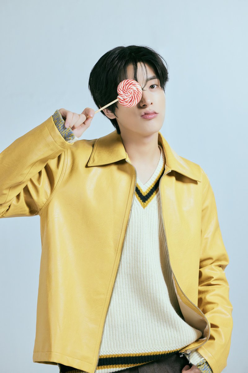 enhypenweverse's tweet photo. [PHOTO] 241216

ENHYPEN B-DAY PAPER Behind Cuts - JAKE

@ENHYPEN_members @ENHYPEN #ENHYPEN #엔하이픈 #JAKE #제이크 https://t.co/sweo0F85XR