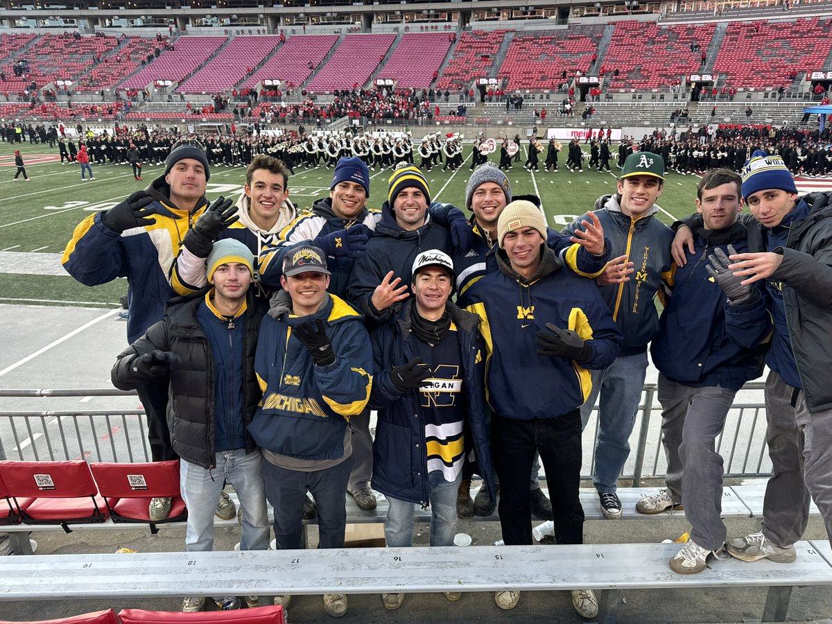 jschwartz27's tweet photo. The Tradition Continues…4 in a row
〽️〽️〽️ #FuckOSU #JTWasShort #GoBlue #HowisRyanNotFired #JackSawyer #WhatHappenedddd https://t.co/dWINmKSNh3