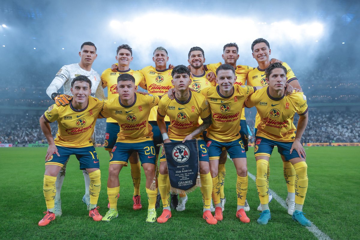 JessEspitia27's tweet photo. Hace exactamente un año todavía no se jugaba la Final contra Tigres y buscábamos la tan anhelada 14. A partir de mañana vamos por la 17. Deténganse unos minutos para dimensionar lo que este América ha logrado y lo que nos ha hecho vivir en los últimos 365 días. Equipo de época. https://t.co/GK9rBxCV8V