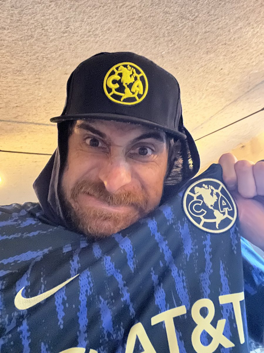 TRICAMPEON! Vamos <a href="/ClubAmerica/">Club América</a> #Aguilas #AmameMas #America