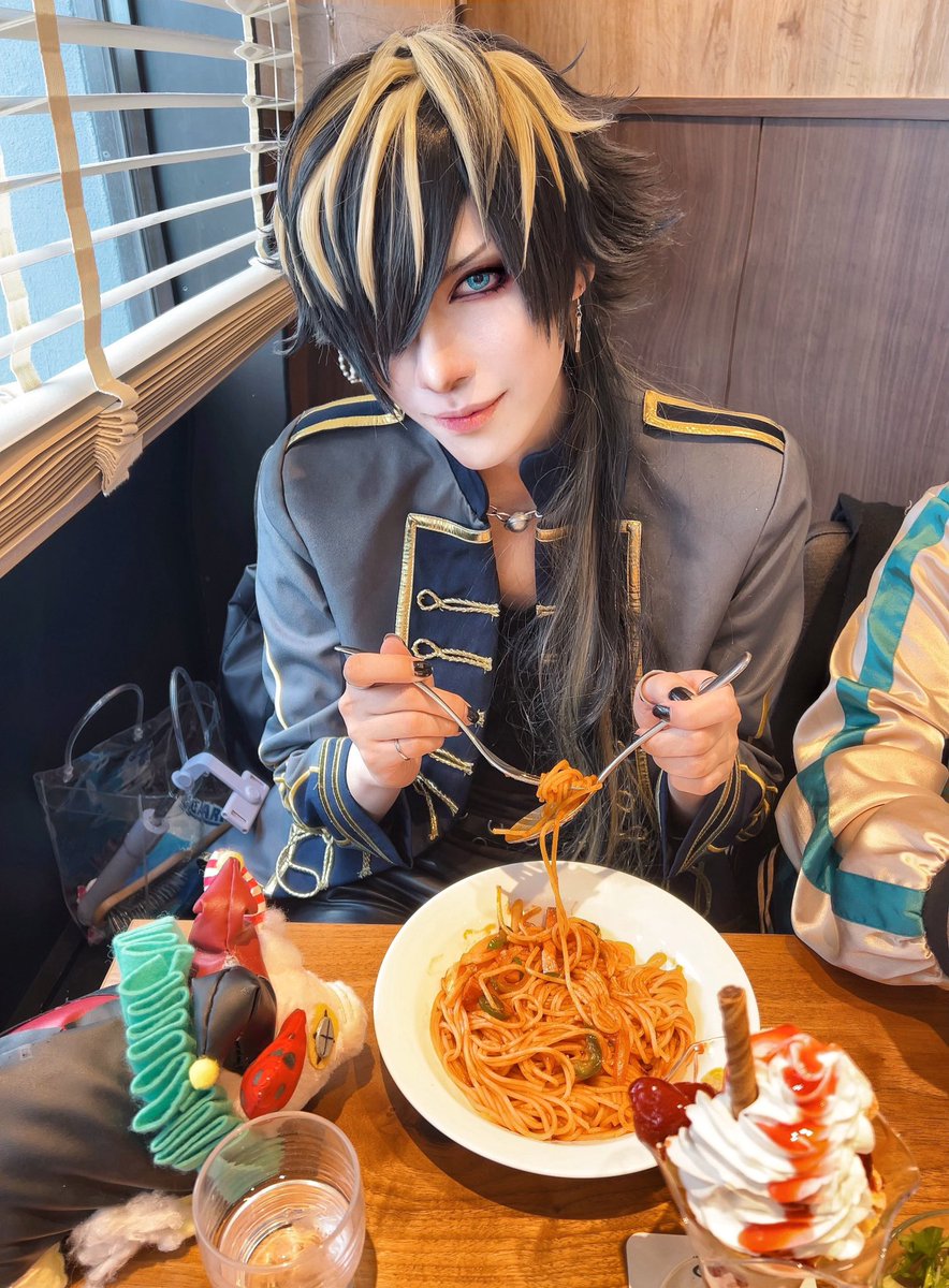 dona3cb's tweet image. ナポリタンとツーショ✌️幸
撮影:獄さん