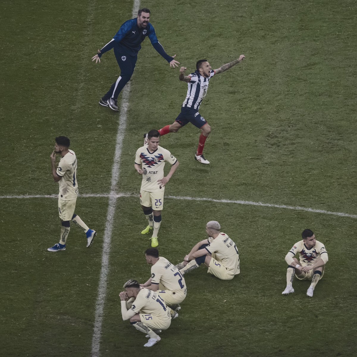 Este tricampeonato lo está festejando mi yo del 2019 que lloró toda esta noche.

Llegó nuestra revancha, Club América. 💛