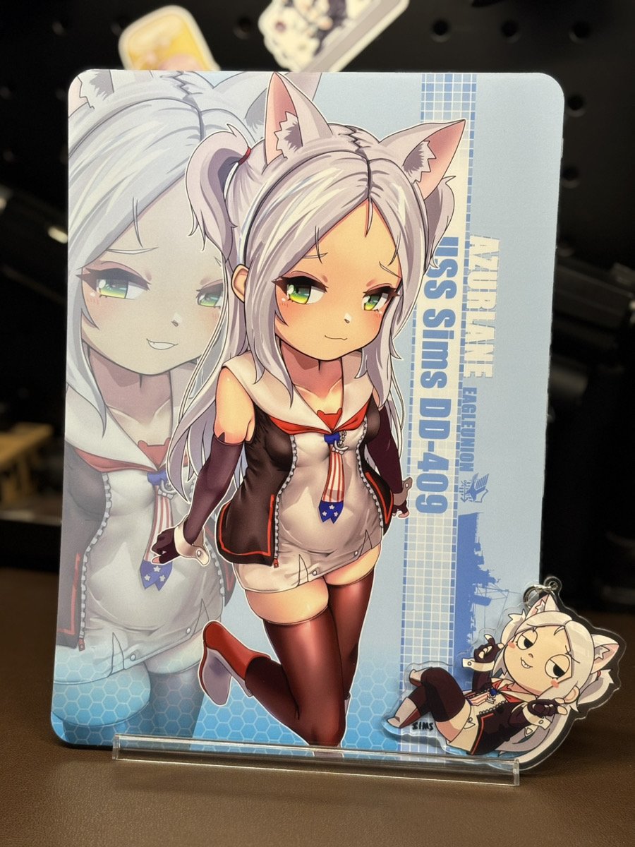 「新刊セットのグッズとキャンバスアートがとどきましたアクキーは後ろにクリアコートが」|デドルディのイラスト
