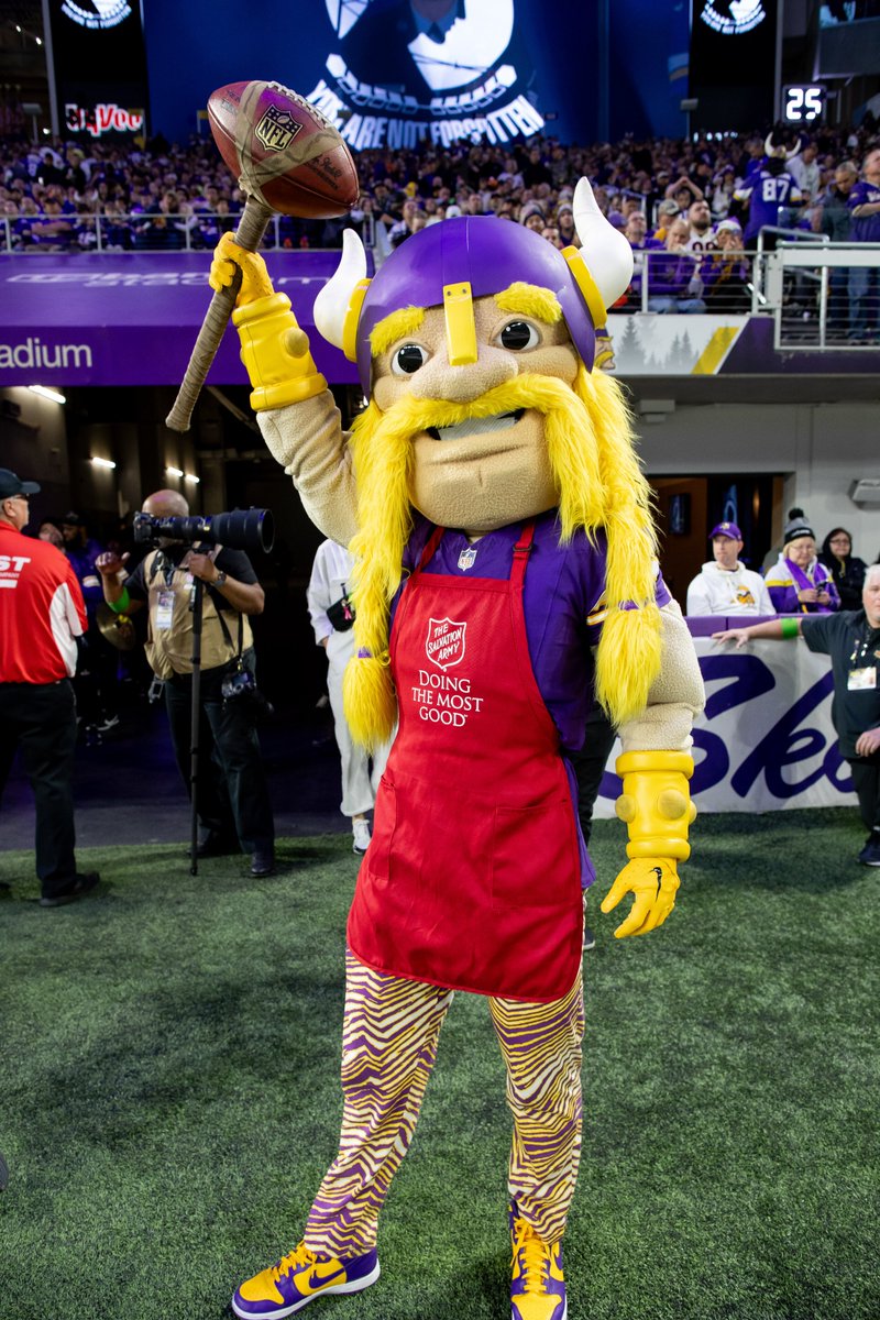 Minnesota Vikings (@vikings) on Twitter photo Who's free tomorrow night?
Repost for a chance to win a pair of tickets to #CHIvsMIN.
🎫: <a href="/salarmynorth/">Salvation Army North</a> Who's free tomorrow night?
Repost for a chance to win a pair of tickets to #CHIvsMIN.
🎫: <a href="/salarmynorth/">Salvation Army North</a>