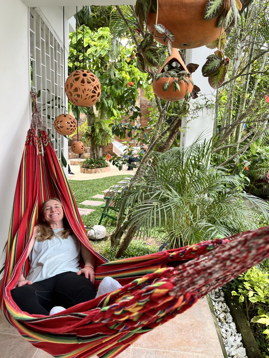 Spanish Cuentos tweet media