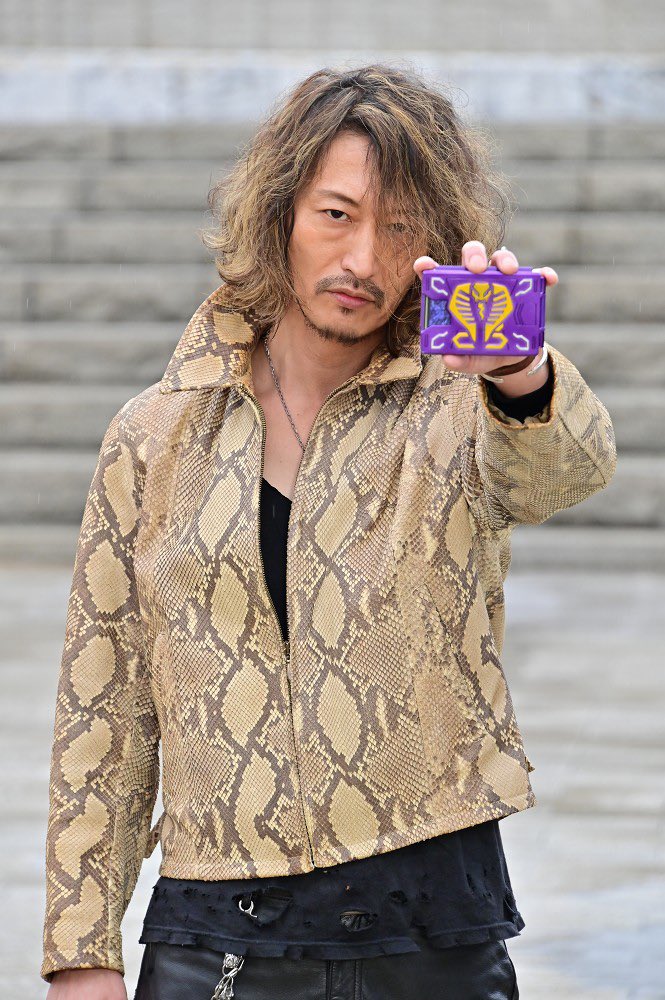 萩野崇さんの新年会に当選したんでワクワクですよ！！ シャンゼリオン