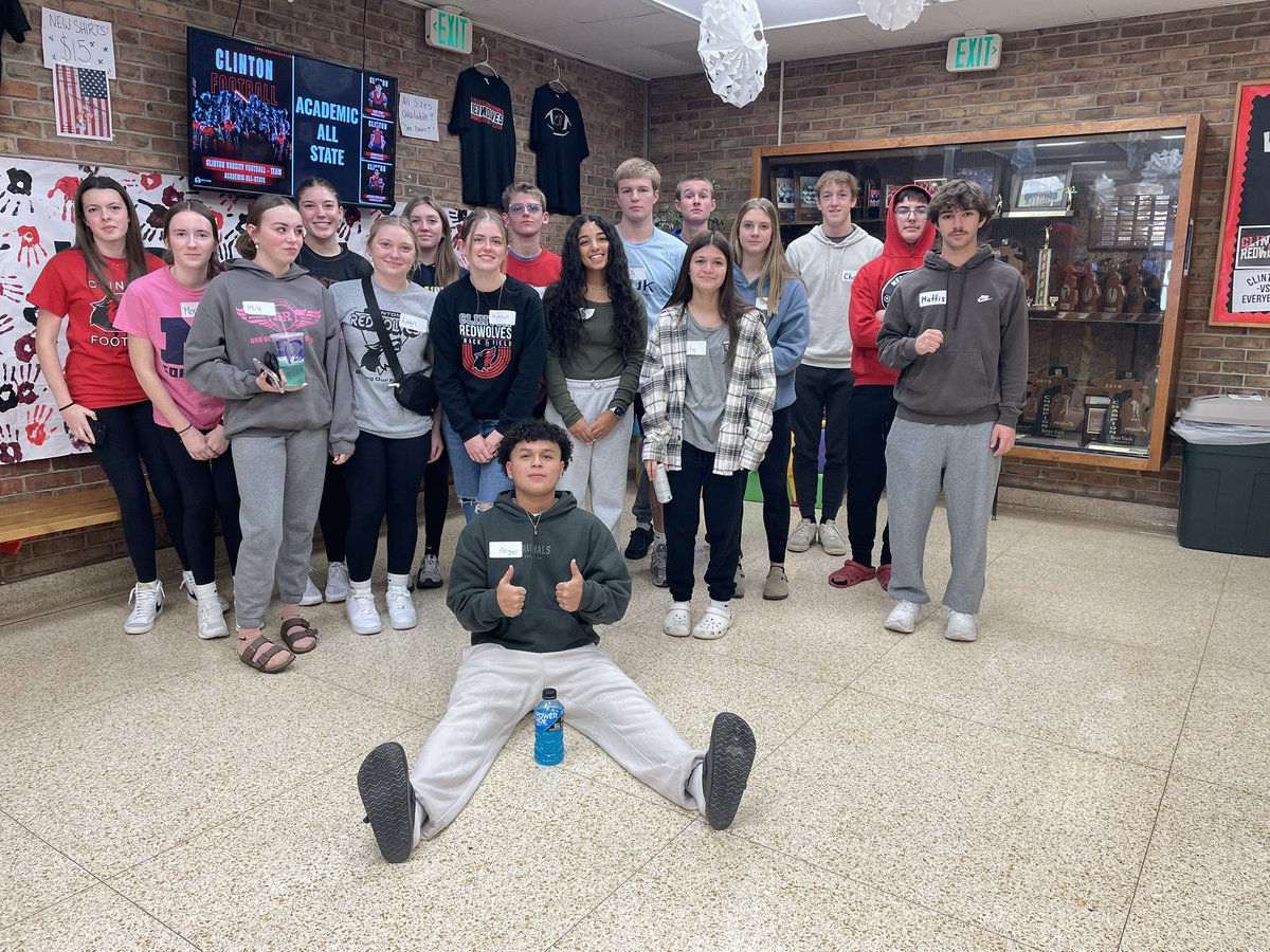 Parents’ Night Out crew! They did a fantastic job keeping up with the kids! <a href="/CHS_LeadsTheWay/">Clinton High School</a>