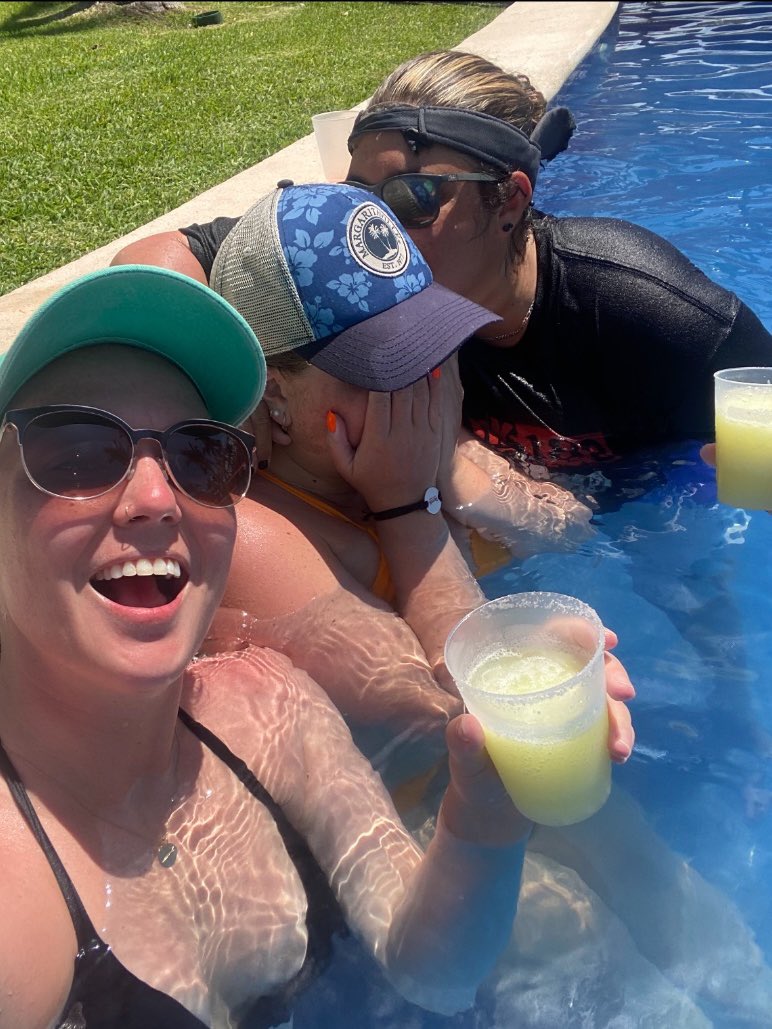 Cassbbtg's tweet photo. Screaming happy birthday to one of my favorite humans to have ever existed 🥰 thank you for putting up with my shit and being there for me when I needed you. Hope you have a kick ass day and I can’t wait to see where we travel to next @beesanks 🤍 https://t.co/h4a9dKbTMl
