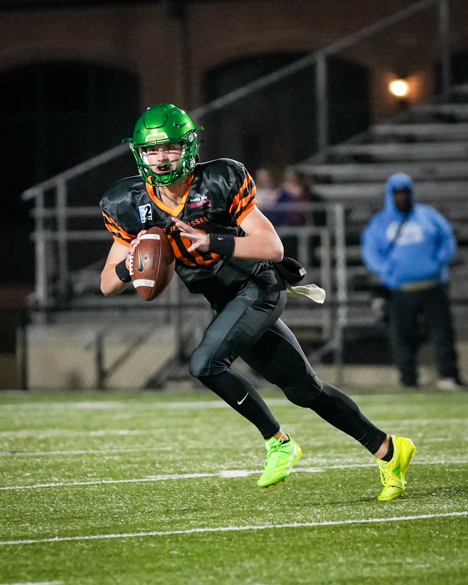 rivalrythursday's tweet image. Here is some of our photos of the night from the Commercial Bank Rivalry Showcase