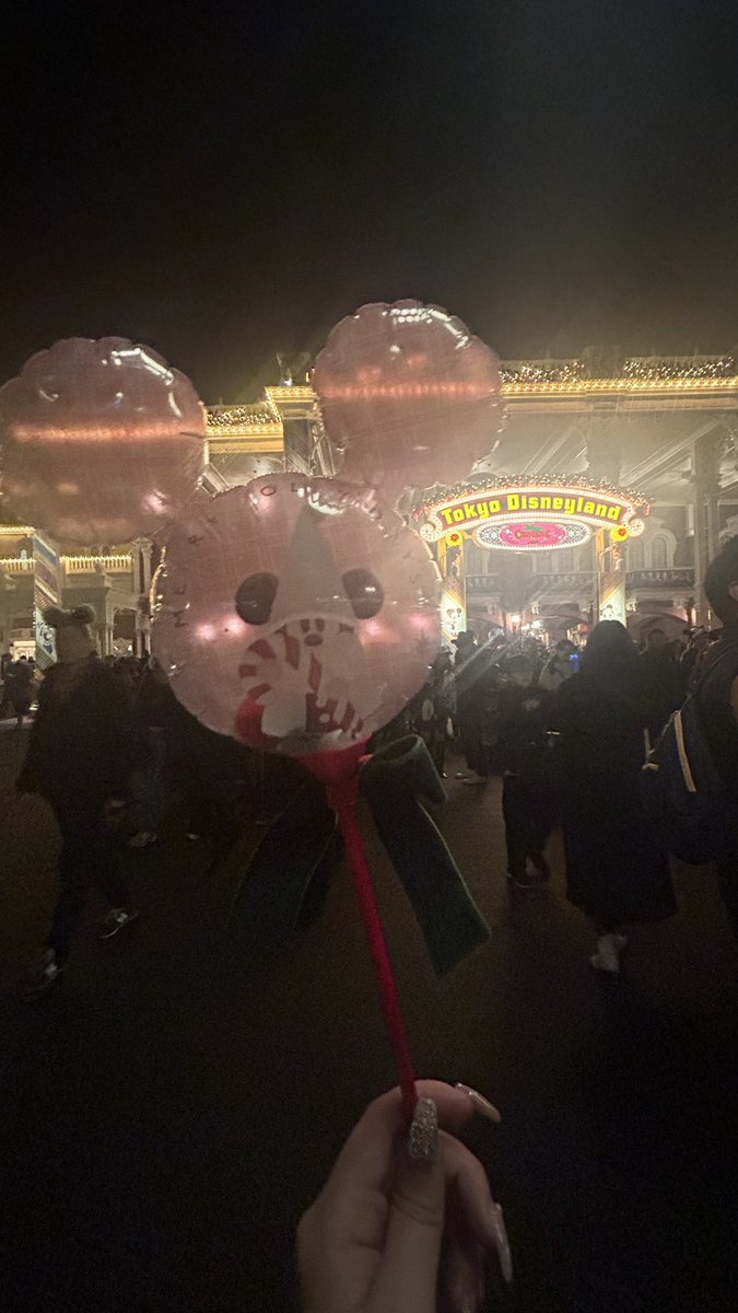 223_maho's tweet photo. 最近のやーつ😽💞
#ノリでディズニー🐭
#人生初バスケ🏀
#キャンドル🕯
#🎂 https://t.co/2tKq2XokG0