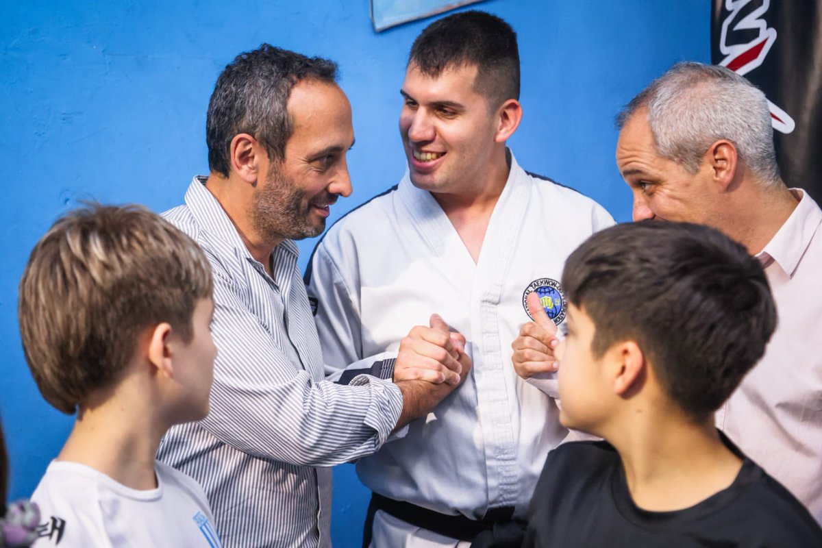 Christian Devia tweet media