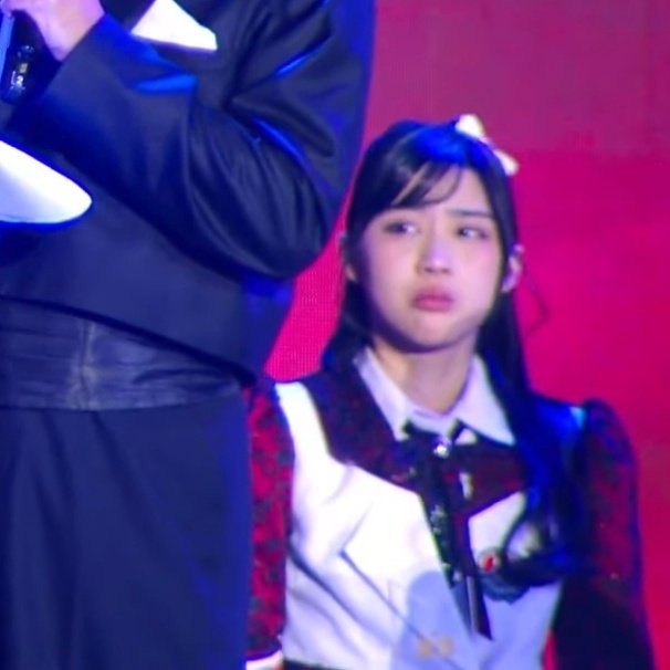 cabedigigiElla's tweet photo. Bener-bener bersyukur banget udah bisa mengenal kamu @AM_EllaJKT48 🫶 

Duh, aku sedihnya telat, ya? Nangisnya baru sekarang 🥹

*Mengsedih
#LimitlessJoy
#AdaNggaYa https://t.co/FjWYrRihvN