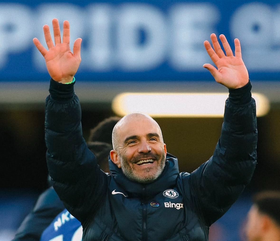 FabrizioRomano's tweet photo. 🚨🔵 Enzo Maresca on title race: “For me, we are NOT ready”.

“You can talk about the title and the fans can dream about the title… absolutely. If you ask me, I will tell you what I think. We’re not ready but we are happy the fans can dream”. https://t.co/Q1A1vCXeKn