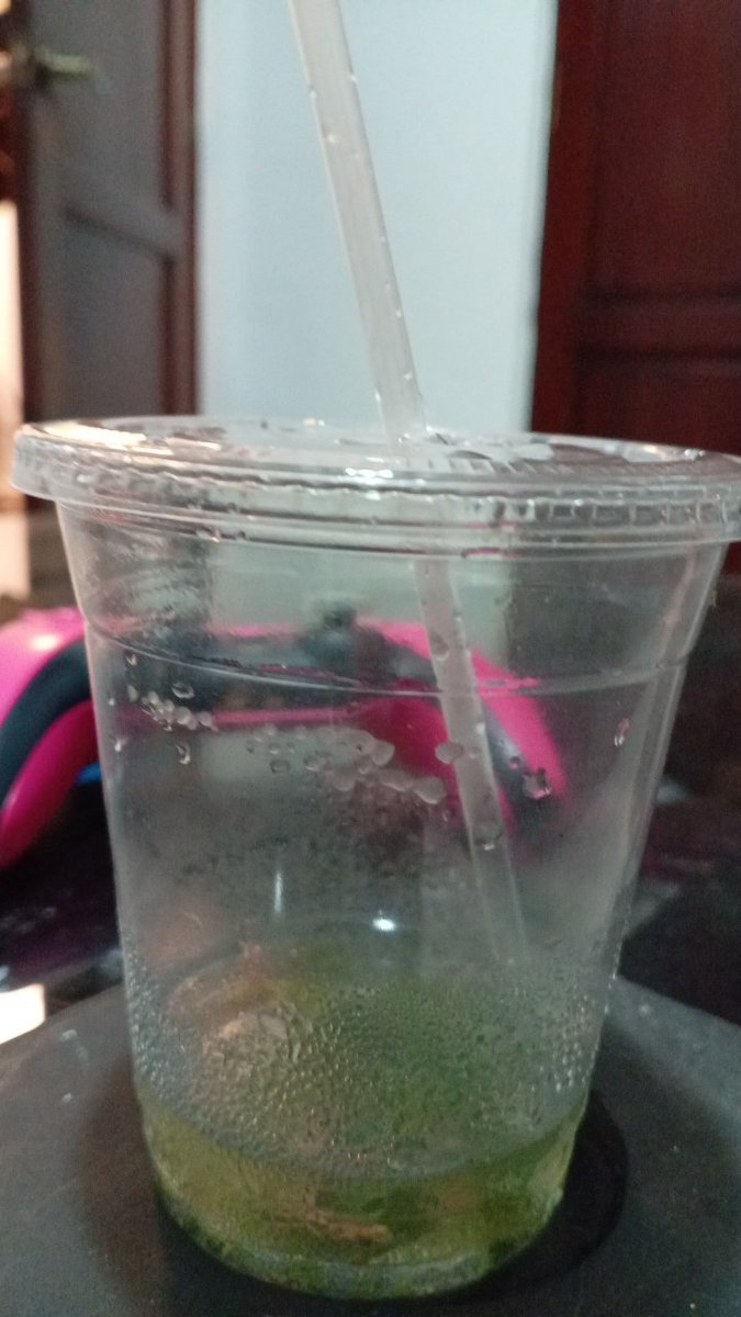 Edgarito_A's tweet photo. Beber en casa mientras veo tv es una de las cosas mas ricas de la vida... https://t.co/ODToeNNGbD