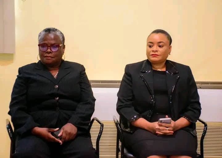 SEMIEL salye desizyon pouvwa ekzekitif la, ki rive konplete <a href="/cep_haiti/">CEP HAITI</a> ak 9 konseye sou 9. kounya Machin Elektoral la derape pou gen veritab eleksyon transparan ak enklizif nan tout peyi a; pi bon kondisyon travay ak avantaj sosyal se prensipal revandikasyon tout anplwaye yo.