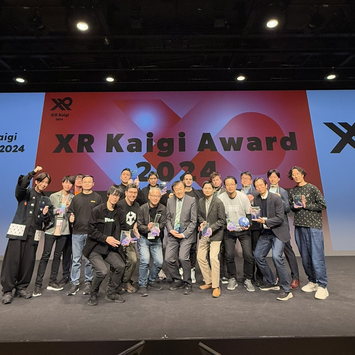 root_farm's tweet photo. XR分野で日本最大級のカンファレンス「XR Kaigi 2024」にて、RootのAR（拡張現実）農作業補助アプリ「Agri-AR」が、XREAL Best Creative賞及びオーディエンス賞を受賞しました！
Agri-ARは農業に始まり、防災や建設、林業からのニーズにも応え様々な場所で活用が始まっています。
#XRKaigi https://t.co/SAJU0hw9d1