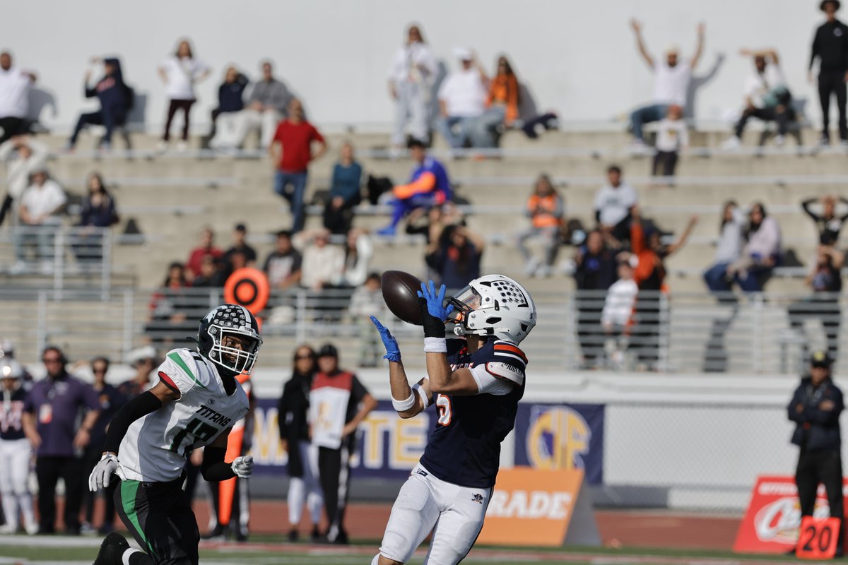 Edgar_Serrano8's tweet photo. Balboa vs Pioneer - Div 7A Championship Game!!!

@CIFState @CIFSS @TitansPioneer @Pioneerhighasb 
@balboatweets @BalboaFootball 

For Pictures,plese click on the link below:
https://t.co/MXPPzD2pPR https://t.co/oRmrRZhvRQ