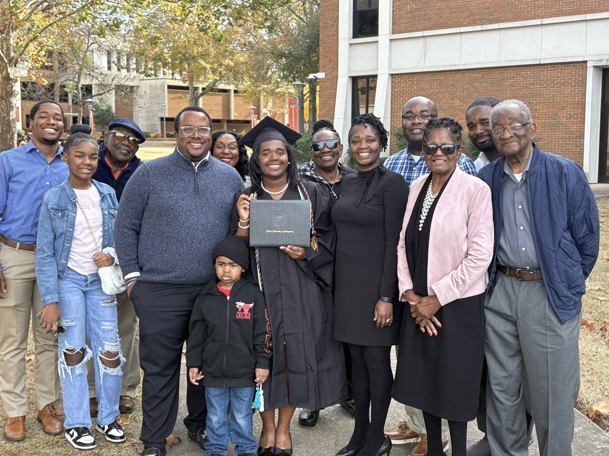 Reginald Smith tweet media