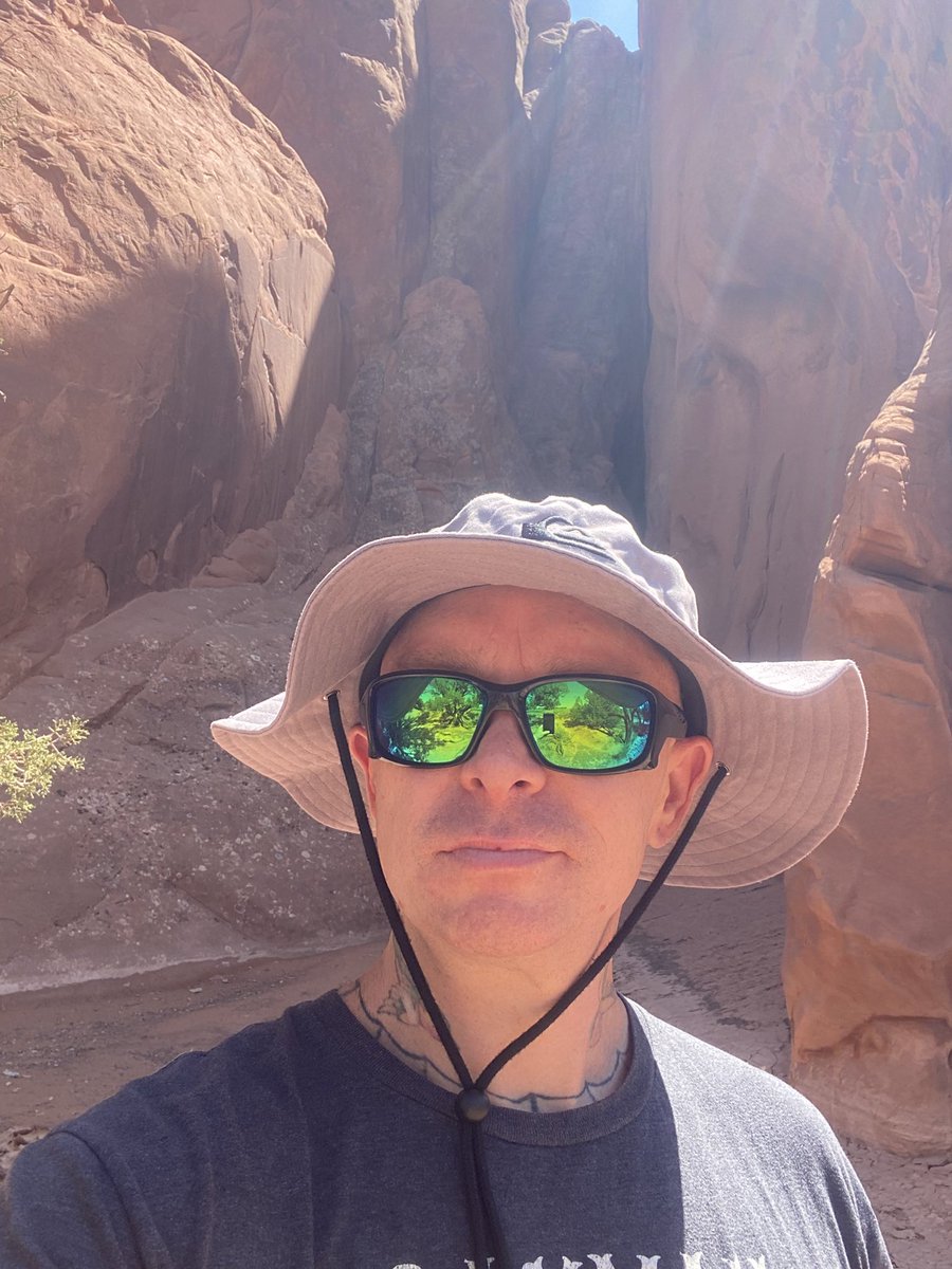 MarkFromOrlando's tweet photo. Trying again.. I'm real, are any of my followers real or just nah? I'll loose and gain between 20 and 50 of you totally randomly, are any of you real? Leaning toward no 🤣 #areyoureal https://t.co/Lm4WF8sAxY