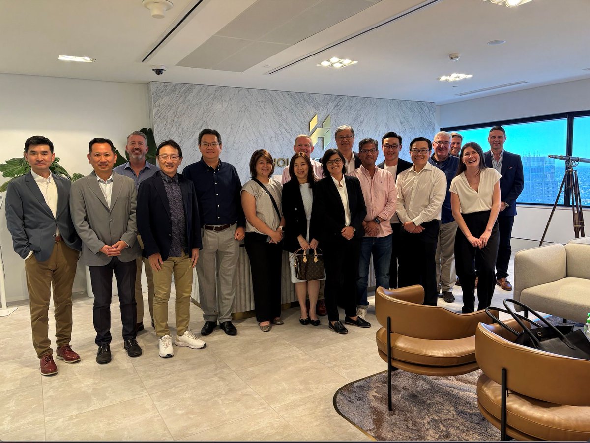 LawExchange International tweet media