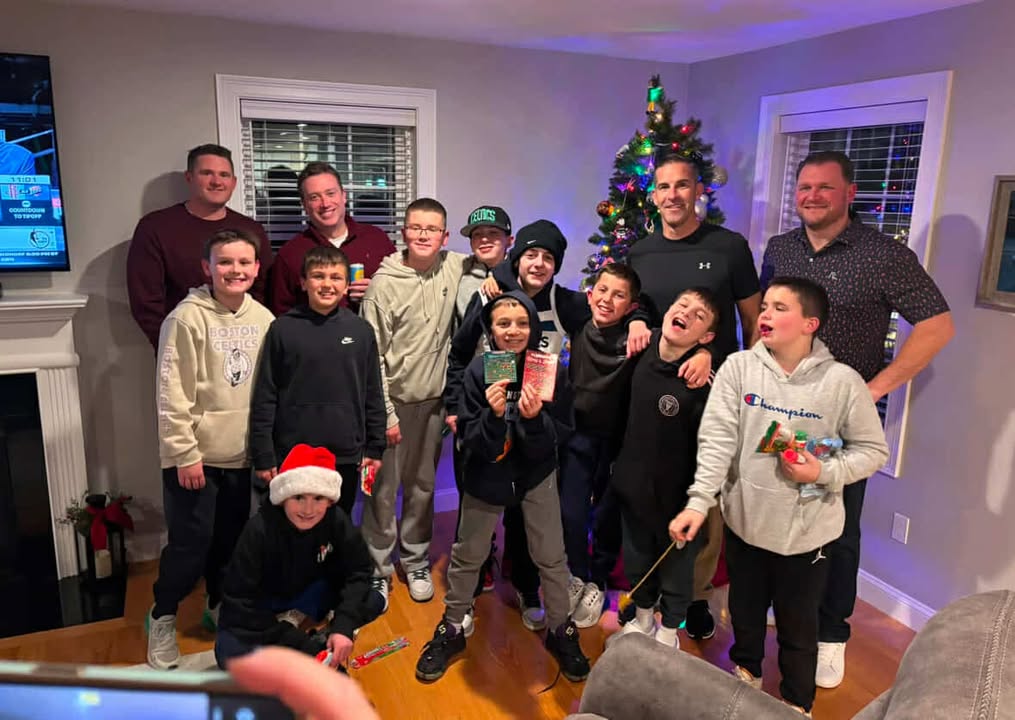 WilmingtonTrav2's tweet photo. What a weekend for 6th Grade Boys Blue! Team holiday party on Saturday followed by a big-league win in Dracut on Sunday. Down by 10 points at halftime, the boys battled back and earned a 39-34 victory. Great job, team! https://t.co/wdT9086OS1