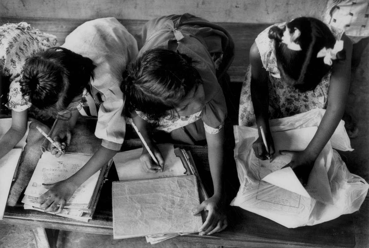 UNinBangladesh's tweet photo. 🇧🇩 বিজয় দিবসের শুভেচ্ছা!

For 53 years, the UN has proudly partnered with #Bangladesh in its journey towards prosperity.

Today, we commemorate the past and look toward the future. 🎉 https://t.co/Dq9CUobb4j