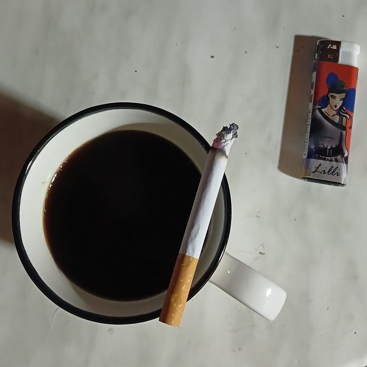 love20957's tweet photo. #Acupofcoffee
#coffee
#cup
#cigar 
#lighter https://t.co/IzLL11HNxl