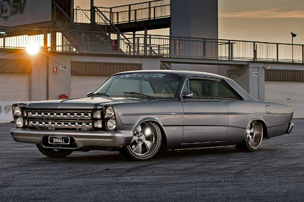 showwheels's tweet photo. WOW! SW3 Showwheels Billet wheels on a Cronic Customs build 💪
Contact us for you own set of billet wheels.
#showwheels #billetwheels #customwheels #forgedwheels #deepdishwheels #hotrods #protouring #restomod #showcar #showcars https://t.co/HfXGzBZtOD