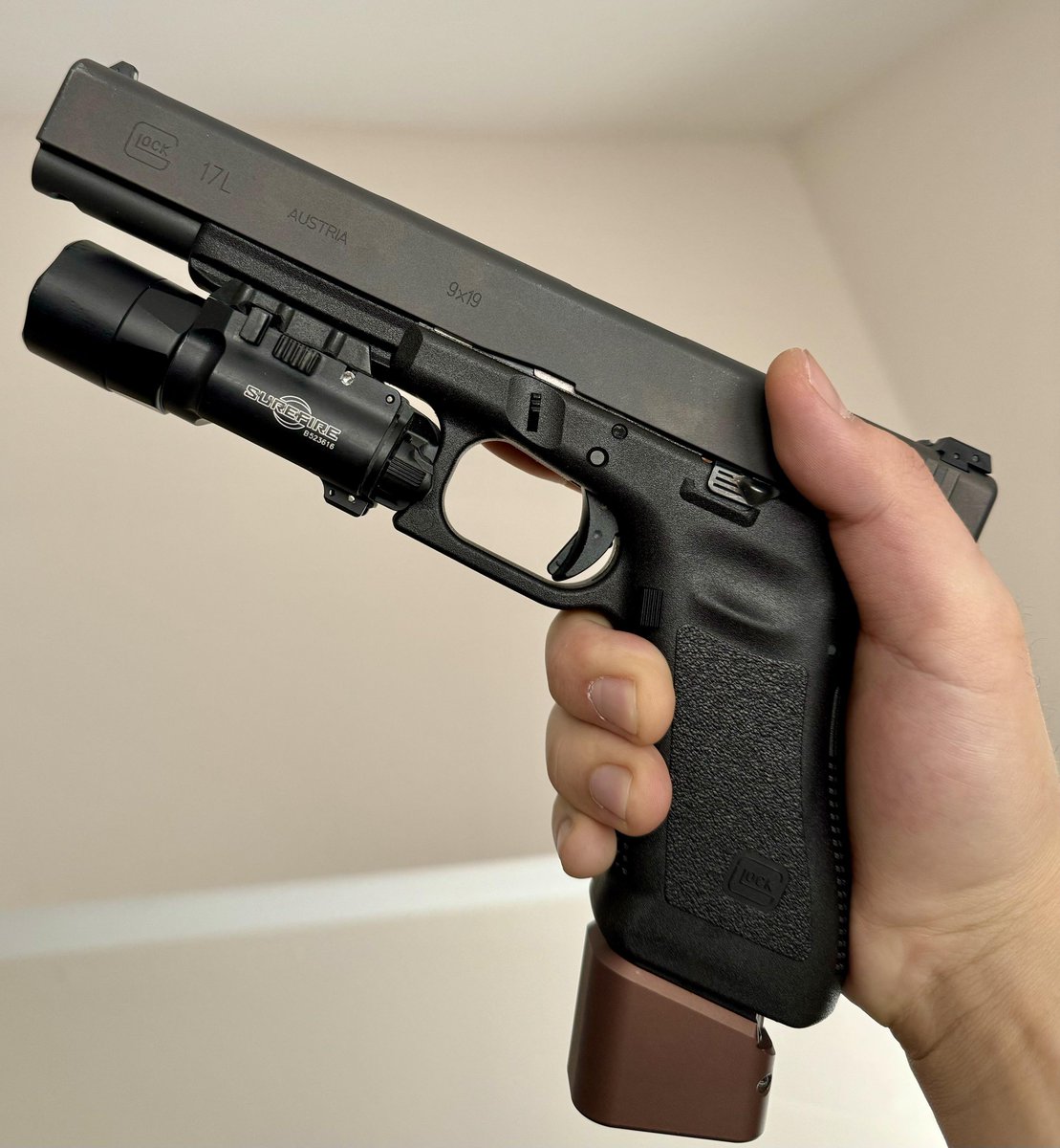 scarlettactual's tweet photo. @ArmedJ0y @nyo551 glock 17L, tell anyone who asks about your print that its your fat cock https://t.co/k0l32Ucu7j