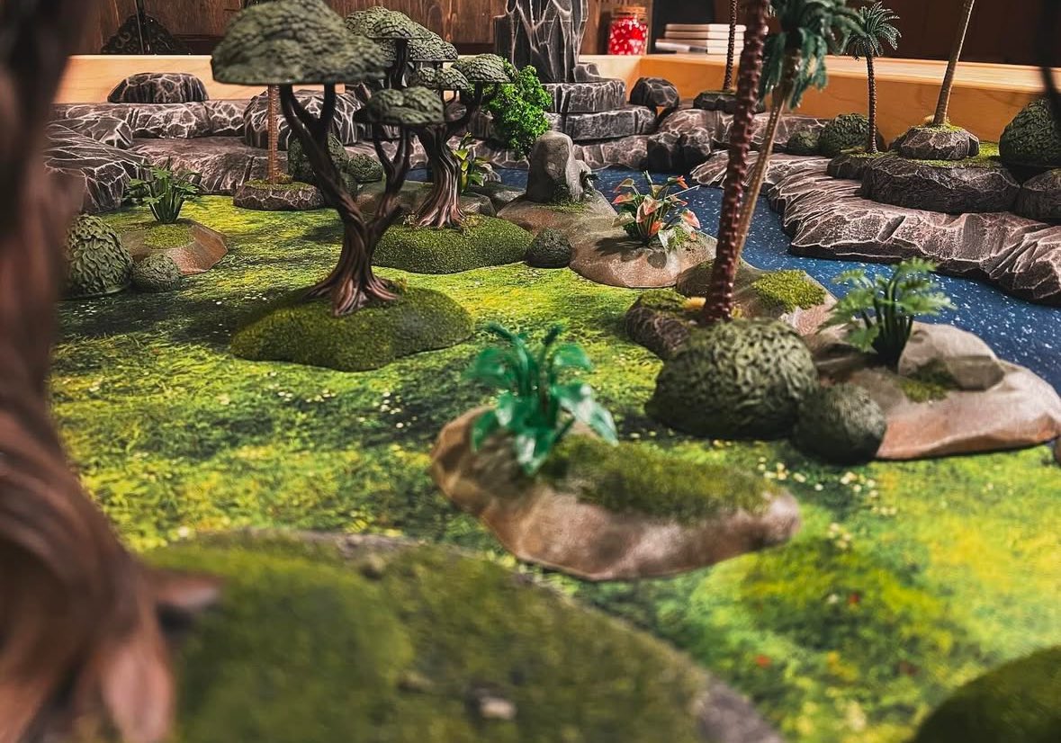 CigarBoxBattle's tweet photo. 3x3 double sided vinyl mats on sale! #dungeonsanddragons #cigarboxbattlemats #WarhammerCommunity #dnd #mordheim #trenchcrusade #battlemat https://t.co/h7b7FJ8Pa6