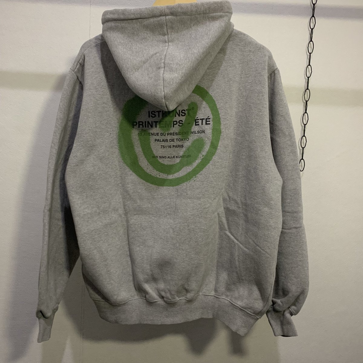 jinjinpreloved's tweet photo. 📍PRELOVED📍

Istkunst Logo &amp; Smiley Hoodie - Grey

Kondisi : Very Good Condition (9/10)
Size : M (66 x 62 cm)
Harga : Rp 160.000
Minus : -

✅ SUDAH LAUNDRY 
✨ 100% ORIGINAL

wts wtb jual #zonauang #zonajajan #zonaBA https://t.co/rNHc8SGT4F