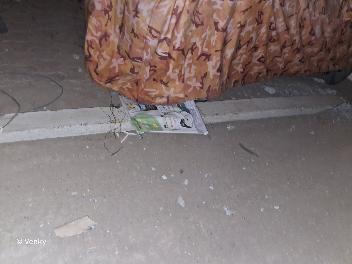 DharmadhikariPV's tweet photo. @MSEDCL @CMDMSEDCL Power supply is cut due to heavy vehicle dash electricity pole and pole is fallen down . Wire with live supply is hanging on pole. Depute your service team immediately to avoid any major accident and resolve the issue at Shrinath Vihar, Pisadevi, Aurangabad. https://t.co/zBMzPzJhZd
