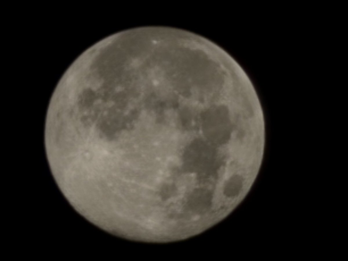 오늘 출근길에 본 보름달

#보름달