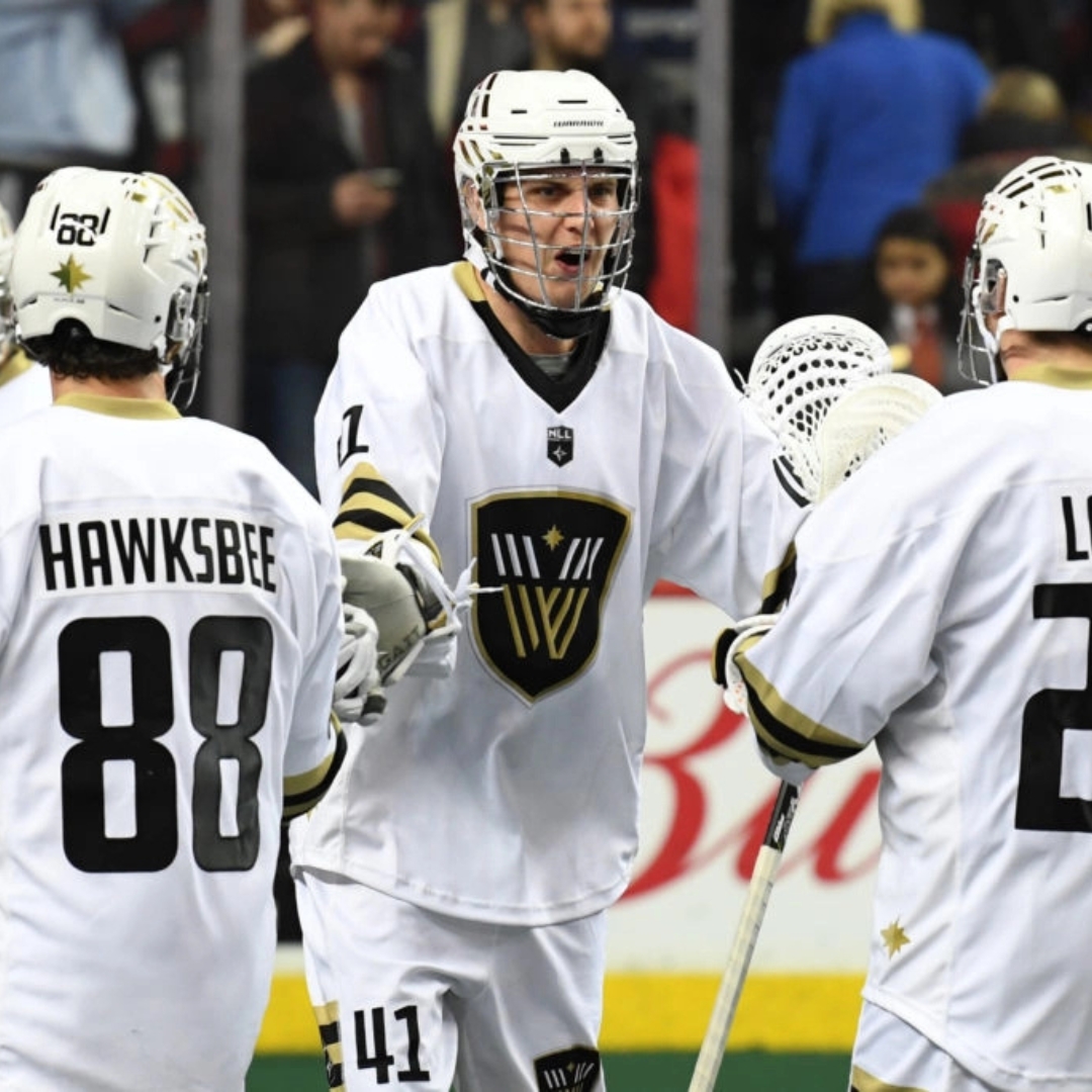 BCSportsHall's tweet photo. On this day in 2018, lacrosse history was made! A thrilling 14-13 overtime win against the Calgary Roughnecks.
PHOTO CREDITS: NLL
#LacrosseHistory #VancouverWarriors #OnThisDay #LacrosseLife #NLL #SportsThrowback #WarriorPride #CalgaryRoughnecks #OvertimeThriller #LacrosseFans https://t.co/Q741TcL1sT