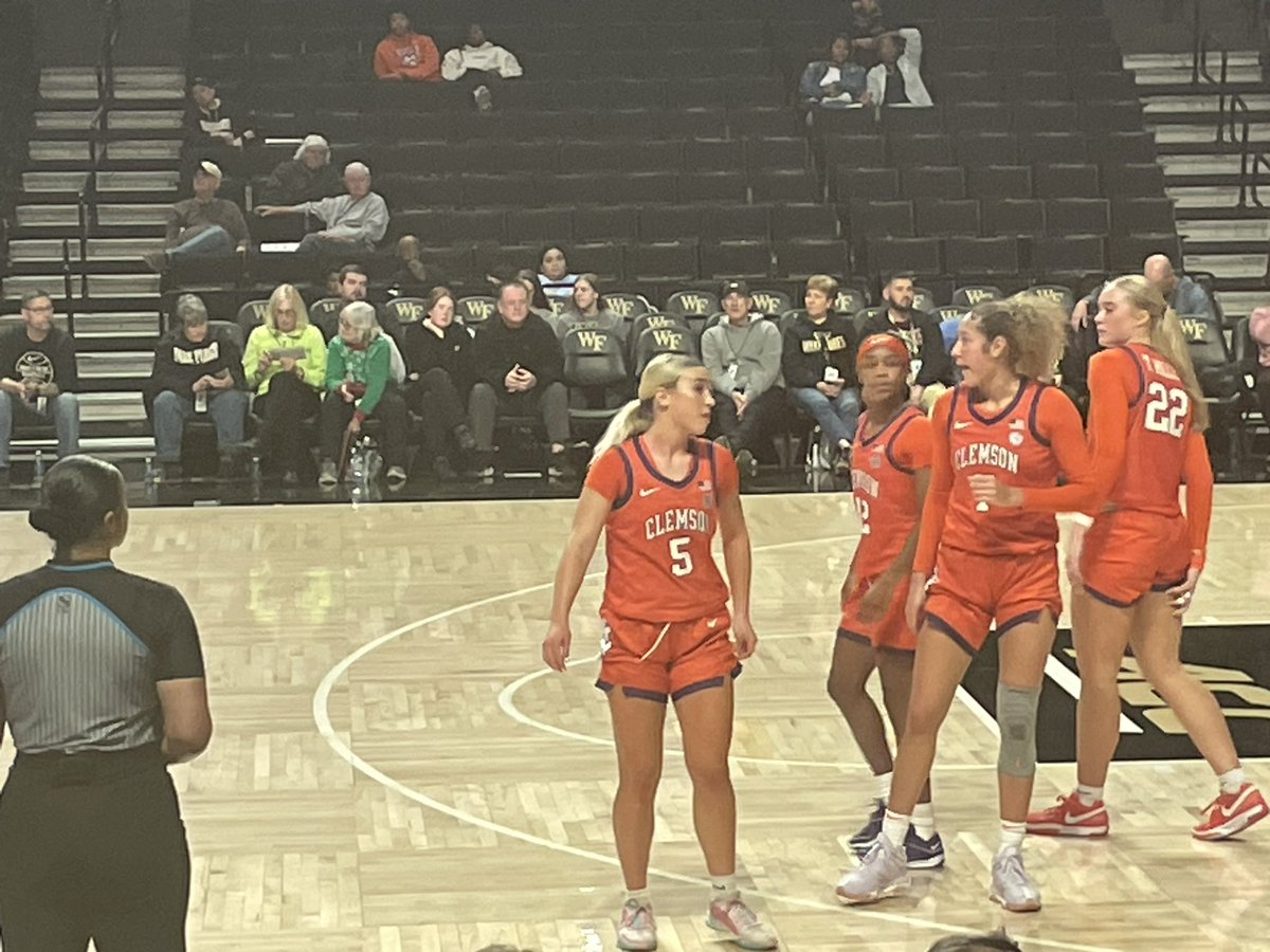 Steve_Denny2's tweet photo. Thad and I had the pleasure of watching family friend and former TMA Eagle @hanko35 play against WF tonight. Hannah Kohn went 4-9 from 3 to help get the win! https://t.co/uVWTuYleWg
