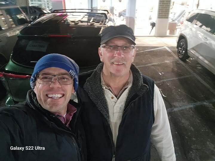 victorycanton's tweet photo. Congratulations to Bryan on purchasing a 2024 Toyota Highlander Hybrid! Thank you for the opportunity to earn your business and welcome to the family at Victory Toyota of Canton! https://t.co/kxJONG9csH
