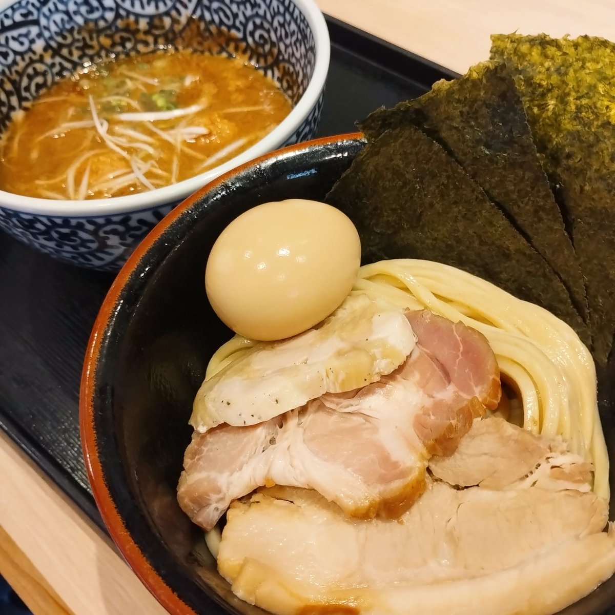 zoozoo_m14's tweet image. 予約が出来るのでほとんど並ばずに食べれました🍜これは美味すぎる😋
#新小岩駅 #麺屋一燈 #特製濃厚魚介つけ麺