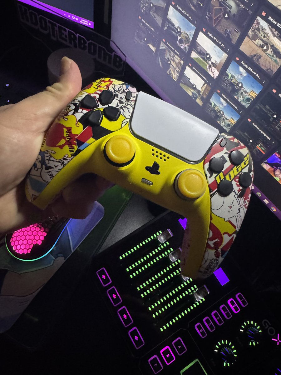 𝕂 𝕆 𝕆 𝕋 𝔼 ℝ ︻デ═一 tweet media