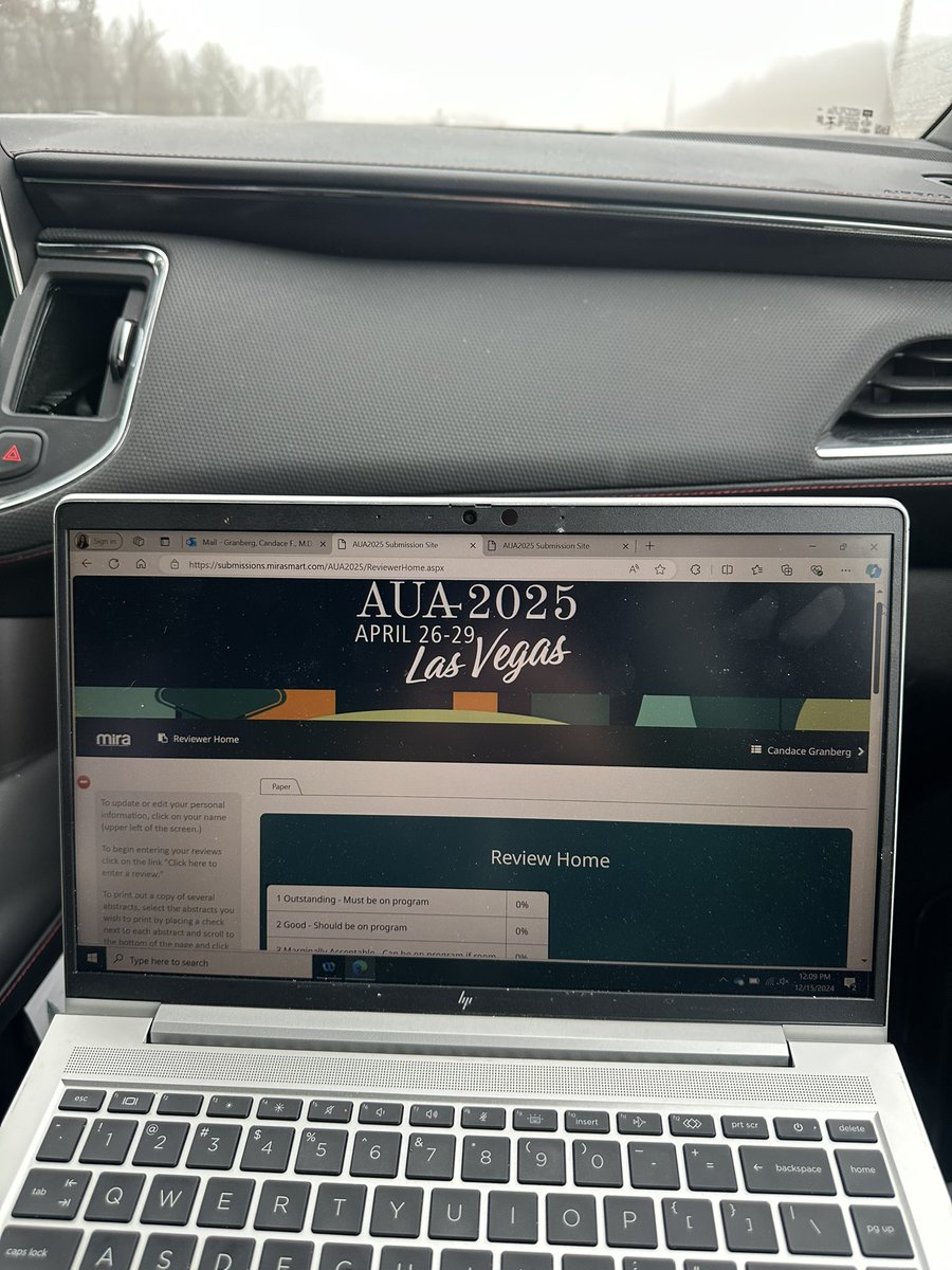 candacegranberg's tweet image. Grading @AmerUrological abstracts on the way to watch my little @MayoSpartyhoops baller’s tournament… 🏀💚💪

#WorkLifeIntegration
#alwaysjuggling 🙃