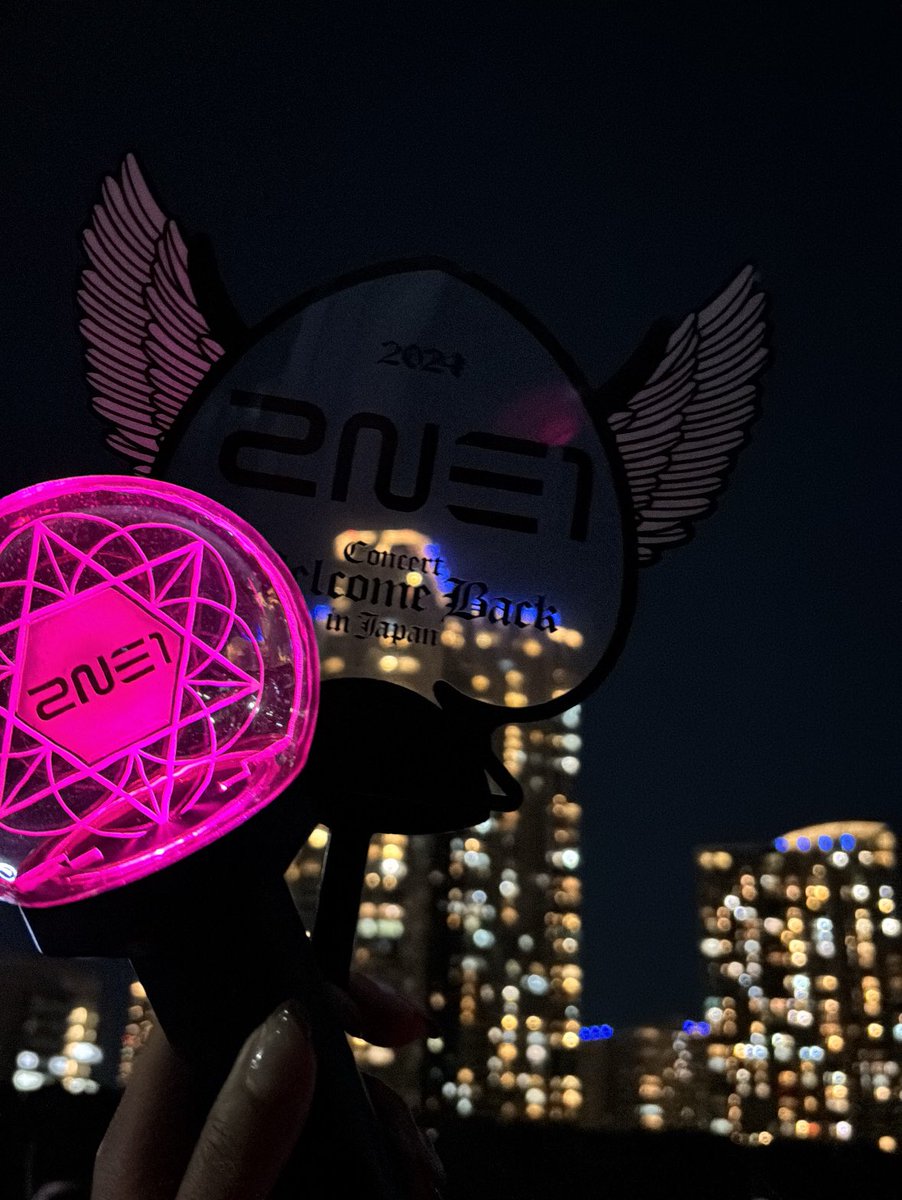 yyybb38's tweet photo. 2NE1♠️🪽✨

#2NE1_WELCOMEBACKinTOKYO https://t.co/fliWEFNcJs